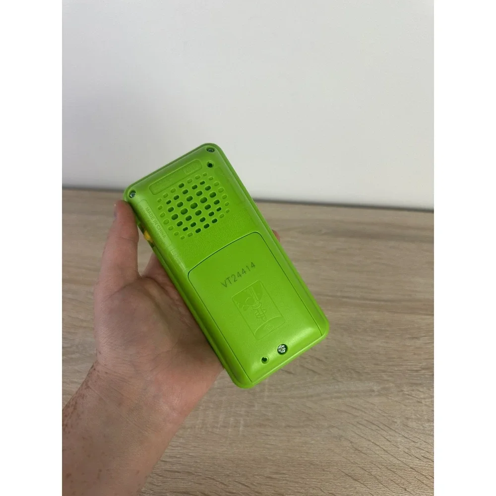 LeapFrog Chat and Count Emoji Phone - Green - Fun Learning for Kids Smart Phone